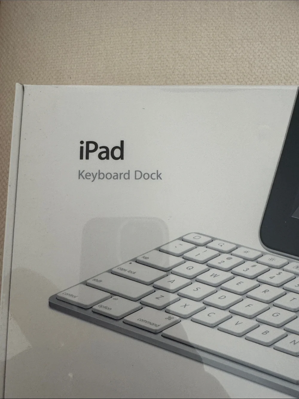 Apple iPad Keyboard Dock - White and Silver Brand new in sealed box